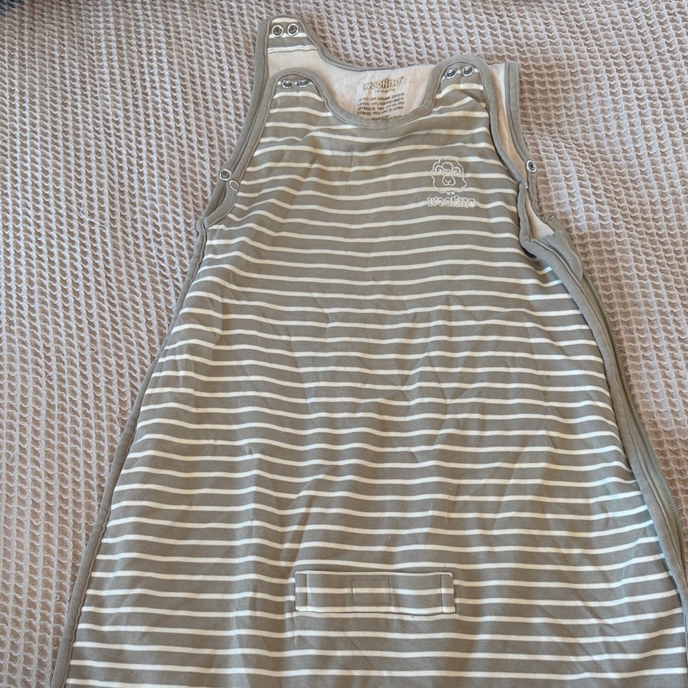 Woolino merino wool Taupe and White Striped Baby Sleep Sack - Picture 2 of 6
